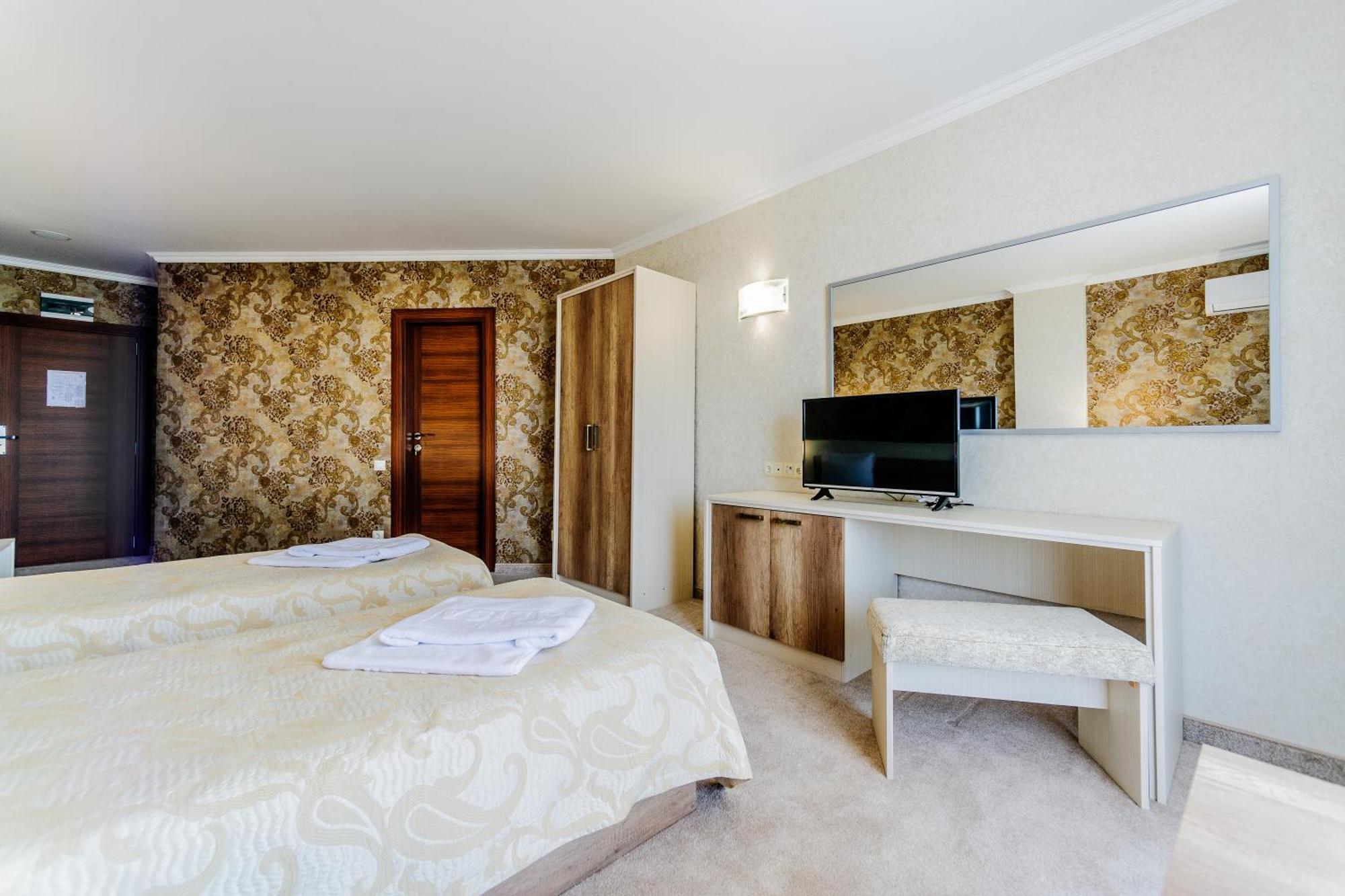 Hotel Alisa Pavel Banya Habitación foto