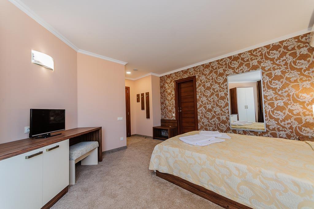 Hotel Alisa Pavel Banya Exterior foto